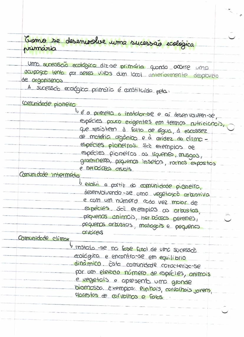 # Ciências

Como circula o círculo do carbono

O carbono, sob diversos formas e fazendo parte de diversos
substâncias, circula entre a compo