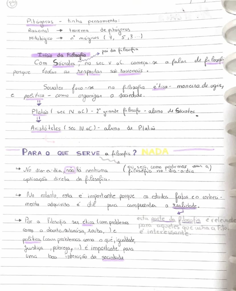# História
BREVE DA FILOSOFIA
F I L O S O F I A
É o amor pelo conhecimento.
Fundamenta-se em encontrar respostas para perguntas e
saber just