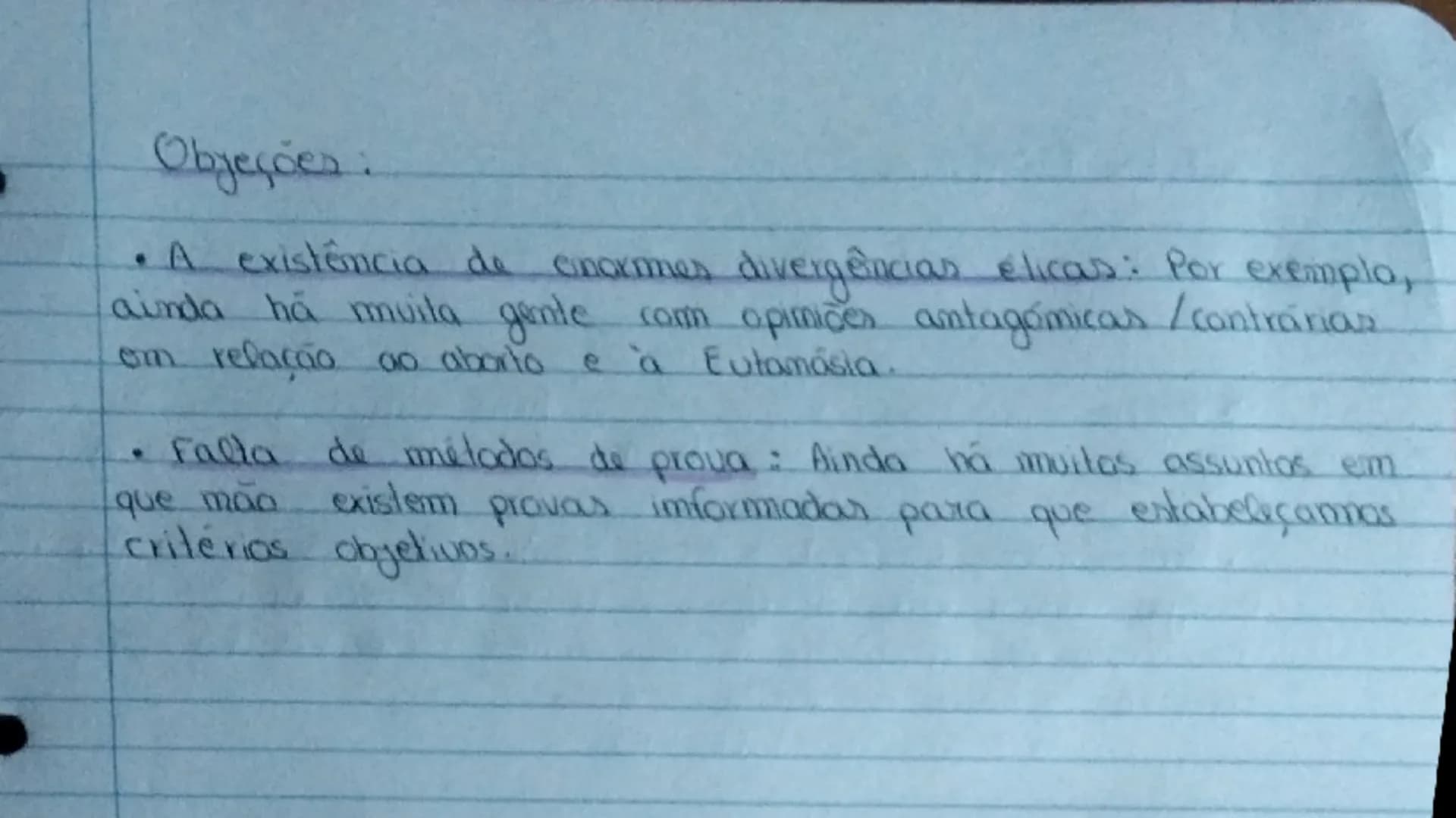 # Filosofia

Valores (o problema da natureza dos valores morais)

Os valores são princípios que orientam a forma como agimos, pensamos e nos