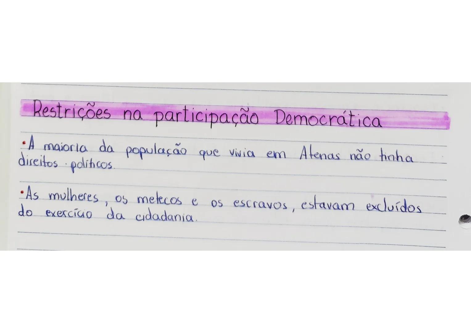 # A DEMOCRACIA ANTIGA
Democracia direta → Sistema político em que a autoridade do
povo é diretamente exercida pela participação em assemblei