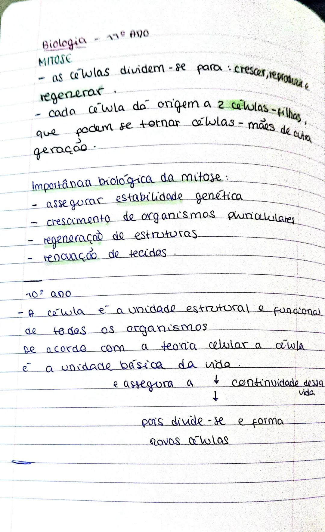 Biologia - 17° ADO
MITOSE
- as cewlas dividem-se para: crescer, reproduzir e
regenerar.
- cada cewla do origem a 2 cewlas-filhas,
que pode